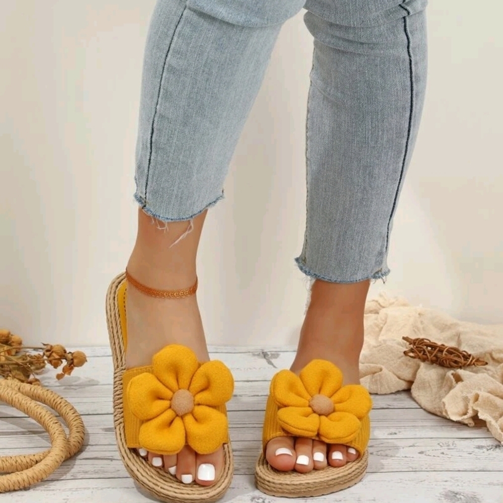 Vacation Yellow Slide Sandals For Women, Flower Decor Stitch Detail Sandals - Picture 3 of 6
